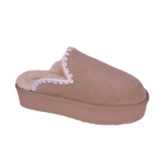 In che modo Tianxiu Footwear soddisfa le meticolose richieste dei clienti per lo sviluppo del prodotto?